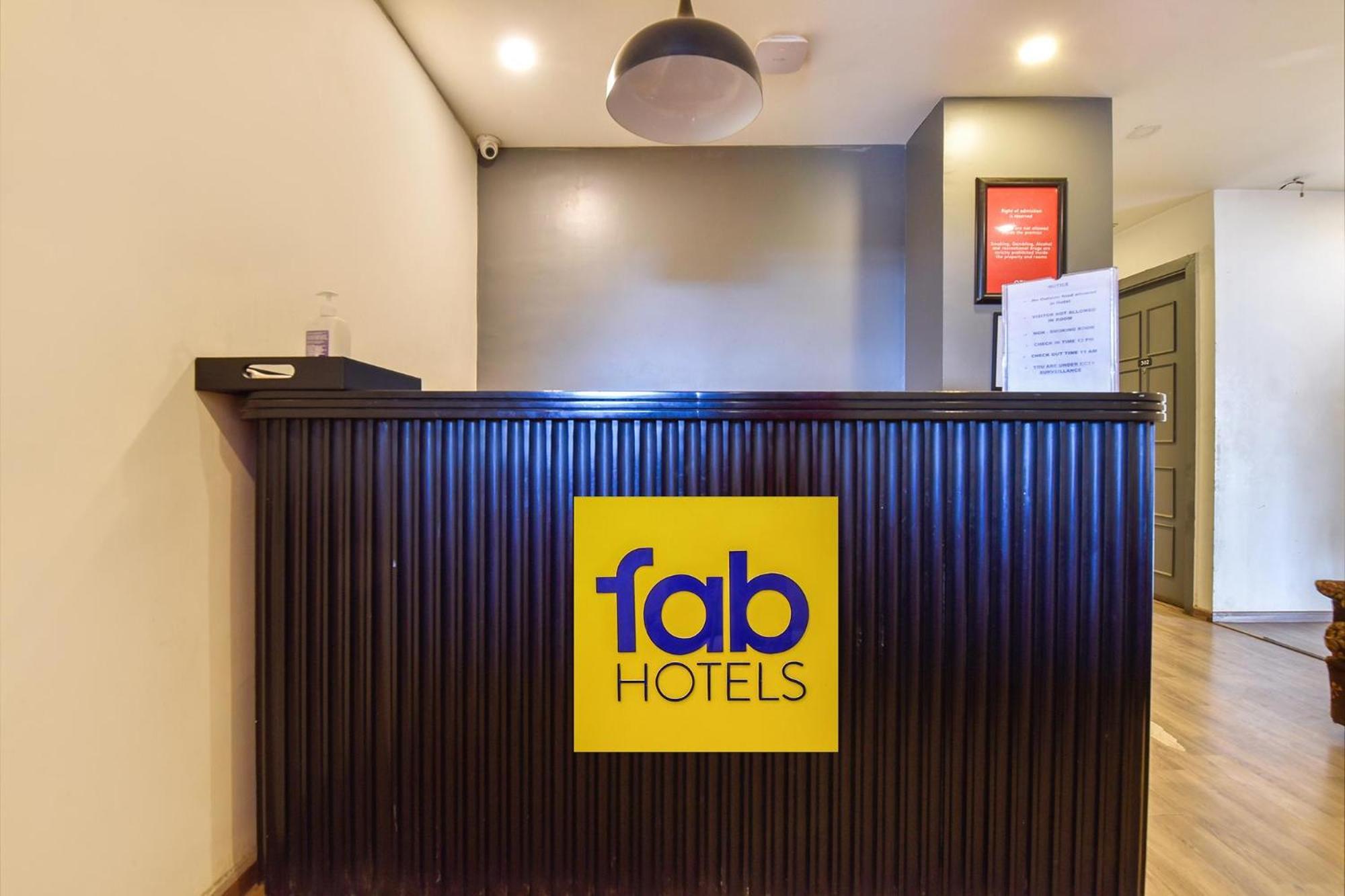 Fabhotel Ny Townhouse Ахмедабад Екстер'єр фото